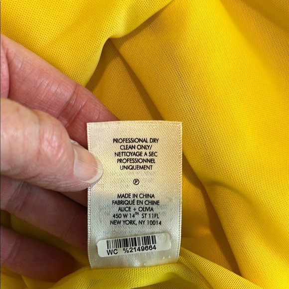 Alice + Olivia Yellow Ruched Bodycon Midi Dress - Picture 9 of 13